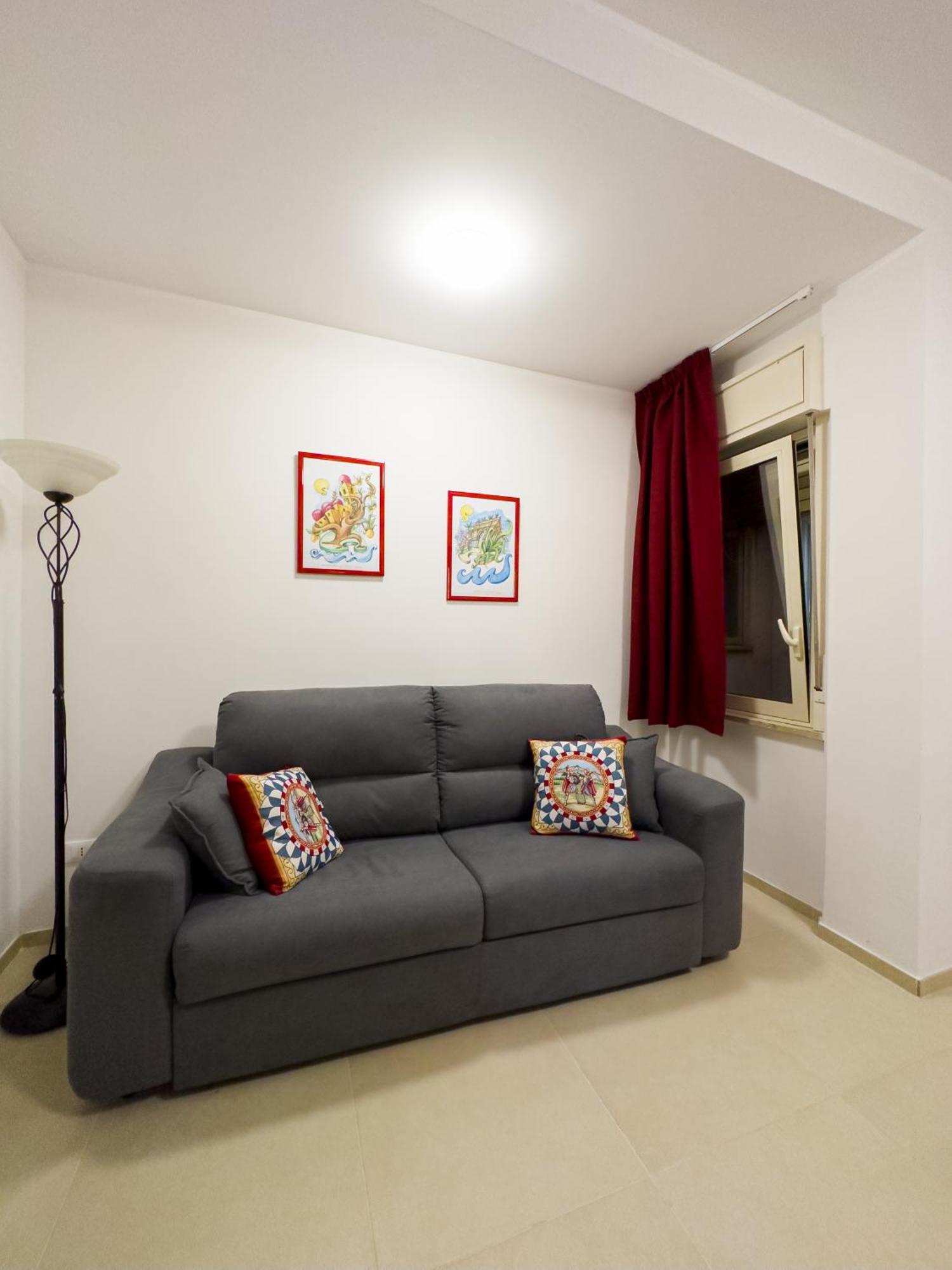Un Passo Dal Porto Bed & Breakfast Palermo Bagian luar foto